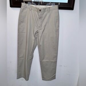 LL Bean Men’s Tan Classic Fit Pants Size 33